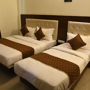 2* Hotel Advaitha Residency